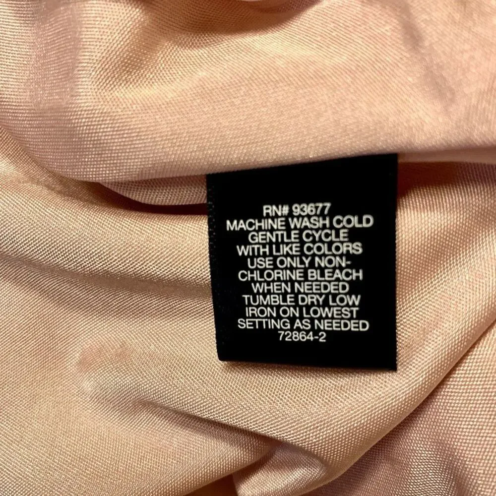 Liz Claiborne Womens S Sleeveless Silky Blouse Pastel Pink Gold Embellished Soft - Picture 10 of 10